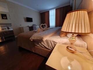 Отель El Royal Hotel Баку Двухместный номер Делюкс с 1 кроватью или 2 отдельными кроватями, вид на город-27